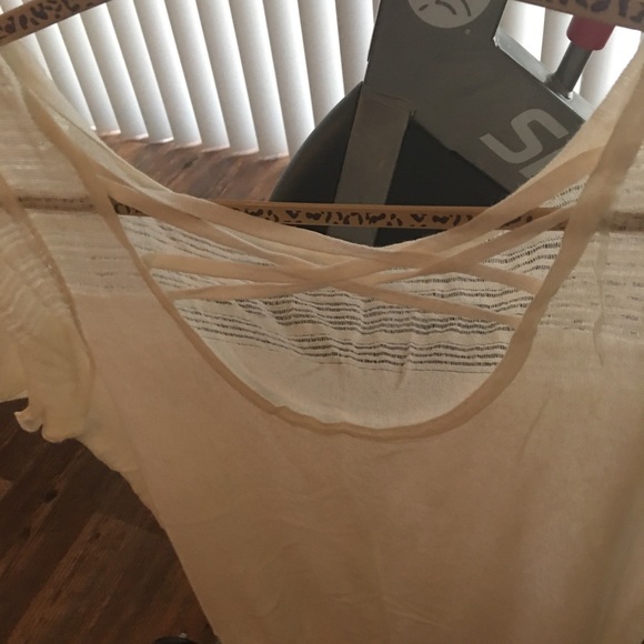 Elegant tee - Picture 3 of 5